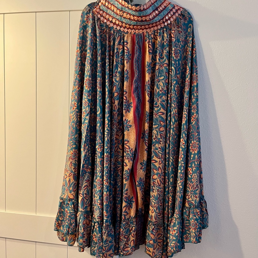 🔥Sale🔥 NWOT Raga from Anthropologie Floral Blue and Peach Tiered Skirt (M) - Picture 2 of 6